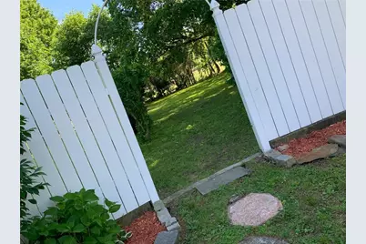 82 Killingly Street, Providence, RI 02909 - Photo 20