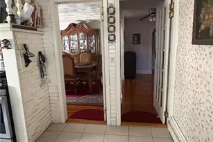 82 Killingly St, Providence, RI 02909 - Photo 10