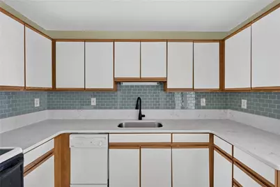 728 Beverage Hill Avenue #17, Pawtucket, RI 02861 - Photo 14