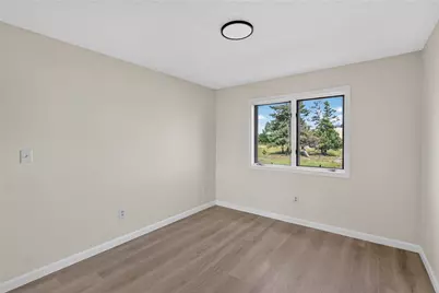 728 Beverage Hill Avenue #17, Pawtucket, RI 02861 - Photo 12