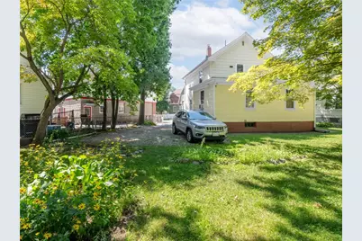 37 Trenton Street, Pawtucket, RI 02860 - Photo 20