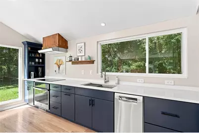 42 Sherman Avenue, South Kingstown, RI 02892 - Photo 12