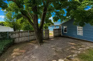 48 Madeleine Ave, Woonsocket, RI 02895 - Photo 20