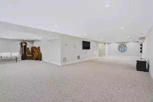 152 Allegra Ln, North Kingstown, RI 02852 - Photo 34