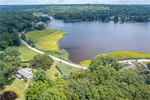 883 River Rd, Groton, CT 06355 - Photo 18