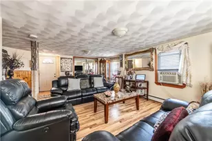 73 Trenton St, Providence, RI 02906 - Photo 6