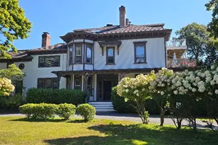 46 Chastellux Ave, Newport, RI 02840 - Photo 1