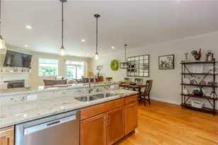 160 Allegra Ln, North Kingstown, RI 02852 - Photo 8