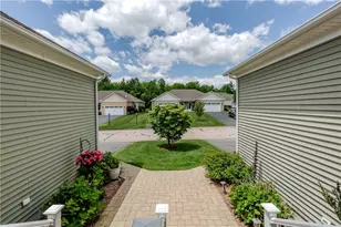 160 Allegra Ln, North Kingstown, RI 02852 - Photo 2