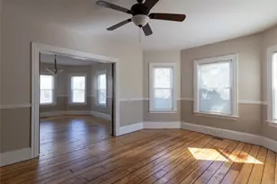 18 Meader St, Providence, RI 02909 - Photo 8