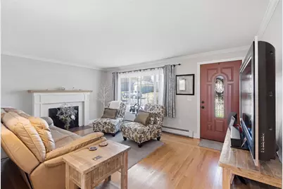 200 Rowe Avenue, Pawtucket, RI 02861 - Photo 8