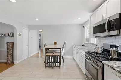 200 Rowe Avenue, Pawtucket, RI 02861 - Photo 4