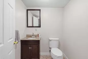 200 Rowe Ave, Pawtucket, RI 02861 - Photo 22