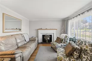 200 Rowe Ave, Pawtucket, RI 02861 - Photo 10