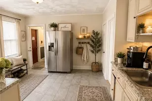 15 Monticello St, Providence, RI 02904 - Photo 2