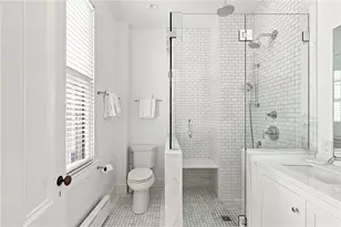 12 Mt Vernon St, Newport, RI 02840 - Photo 20