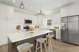575 S Shore Village Blvd, South Kingstown, RI 02879 - Photo 8