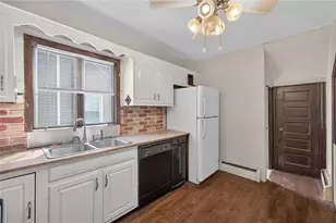 138 Chaplin St, Pawtucket, RI 02861 - Photo 4
