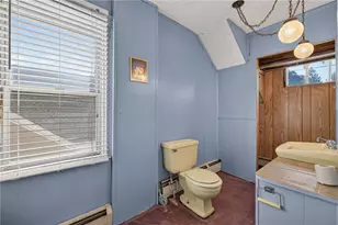 138 Chaplin St, Pawtucket, RI 02861 - Photo 18