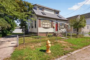 138 Chaplin St, Pawtucket, RI 02861 - Photo 2