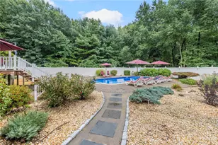 42 Deer Run Dr, West Greenwich, RI 02817 - Photo 42