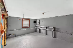 31 Elton Ave, Warwick, RI 02889 - Photo 28