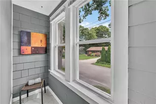 31 Elton Ave, Warwick, RI 02889 - Photo 2