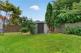 31 Elton Ave, Warwick, RI 02889 - Photo 30