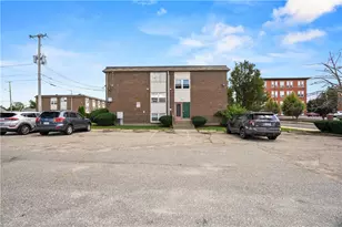 50 Carnation St, Pawtucket, RI 02860 - Photo 4
