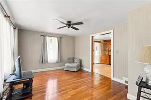 12 Rollins Rd, Warwick, RI 02889 - Photo 8