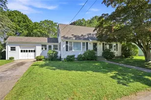 12 Rollins Rd, Warwick, RI 02889 - Photo 34