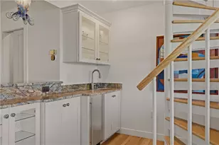 157 Harrison Ave, Newport, RI 02840 - Photo 8