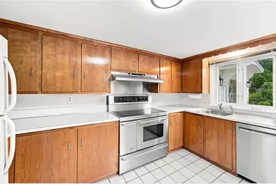 168 Colonel John Gardner Road, Narragansett, RI 02882 - Photo 8