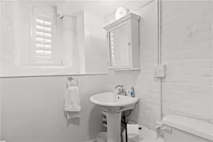 426 Spring St, Newport, RI 02840 - Photo 24