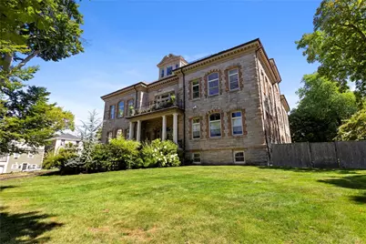 426 Spring Street #B101, Newport, RI 02840 - Photo 2