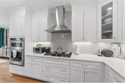 685 Curtis Corner Road, South Kingstown, RI 02879 - Photo 10