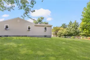 7 Restmere Terrace, Middletown, RI 02842 - Photo 26