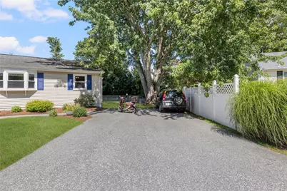 7 Restmere Terrace #A, Middletown, RI 02842 - Photo 24