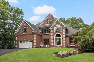 15 Sophia Cir, North Kingstown, RI 02852 - Photo 1