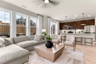 141 E Pt Dr, East Providence, RI 02916 - Photo 6