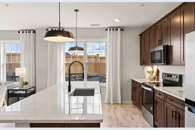 141 East Point Drive #101, East Providence, RI 02916 - Photo 2