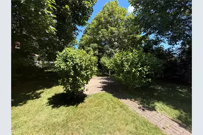 7 Caswell Street #2, Newport, RI 02840 - Photo 2
