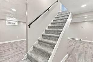 53 Pell Ave, Warwick, RI 02888 - Photo 14