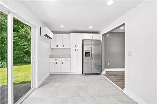53 Pell Ave, Warwick, RI 02888 - Photo 6