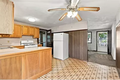102 Community Road, Warwick, RI 02889 - Photo 8