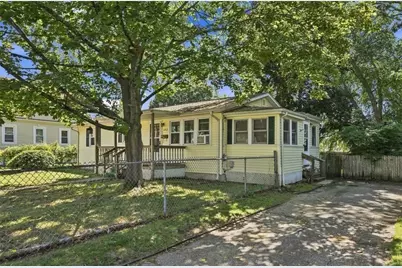 102 Community Road, Warwick, RI 02889 - Photo 2