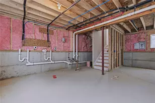 86 Lynch St, Providence, RI 02908 - Photo 32