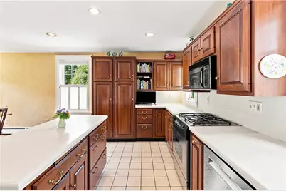 7 Elton Road, Barrington, RI 02806 - Photo 18