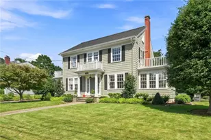 7 Elton Rd, Barrington, RI 02806 - Photo 2