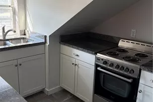 239 Main St St, East Greenwich, RI 02840 - Photo 2